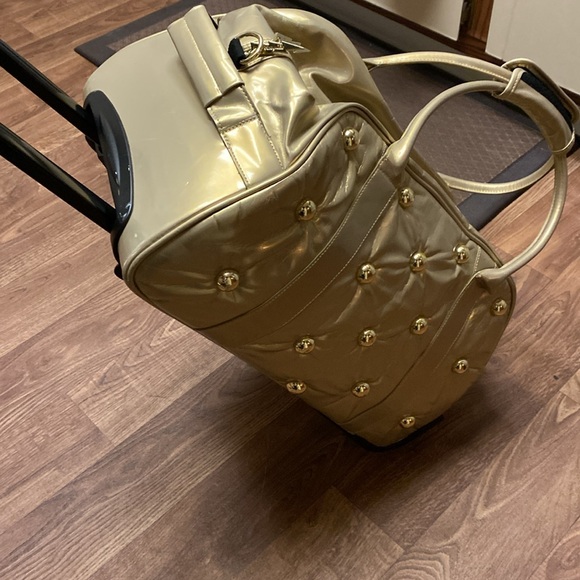 unique luggage Betsy Johnson, Gold, tone and gold studs with shoulder strap. - Picture 13 of 16